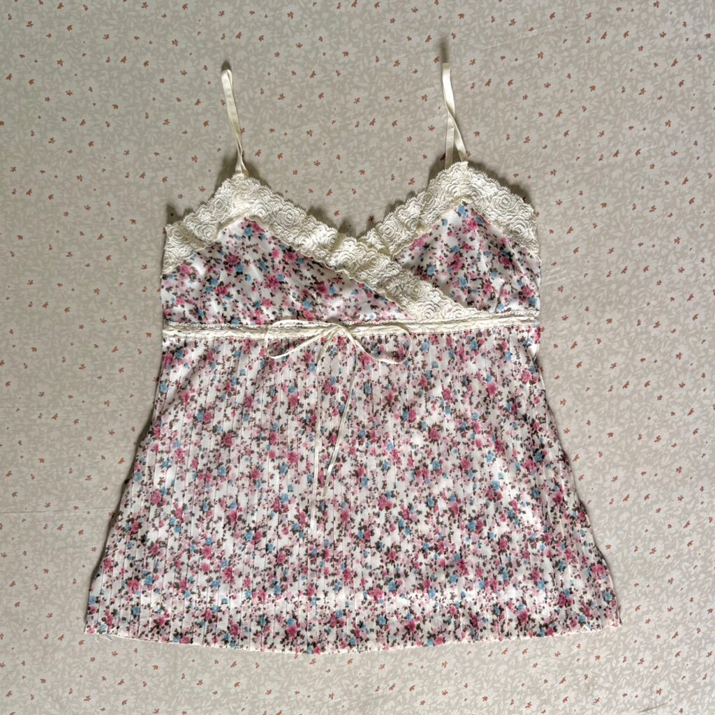 Lace floral top babydoll top  harajuku coquette Liz lisa Tralala Hollister Axes Femme