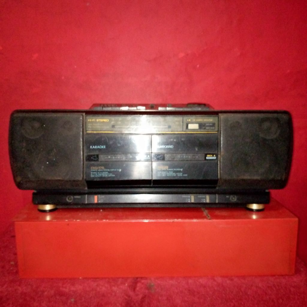radio jadul polytron PSC hitam
