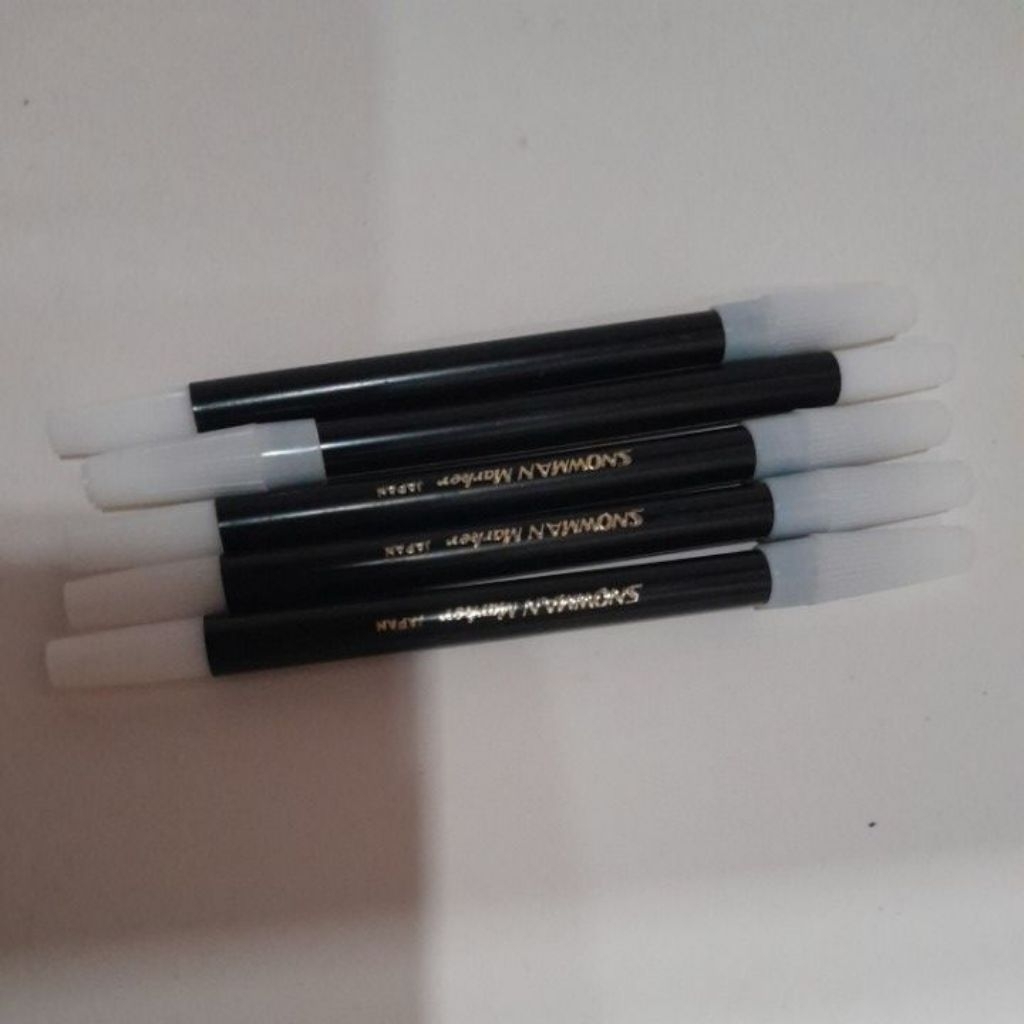 spidol snowman kecil hitam