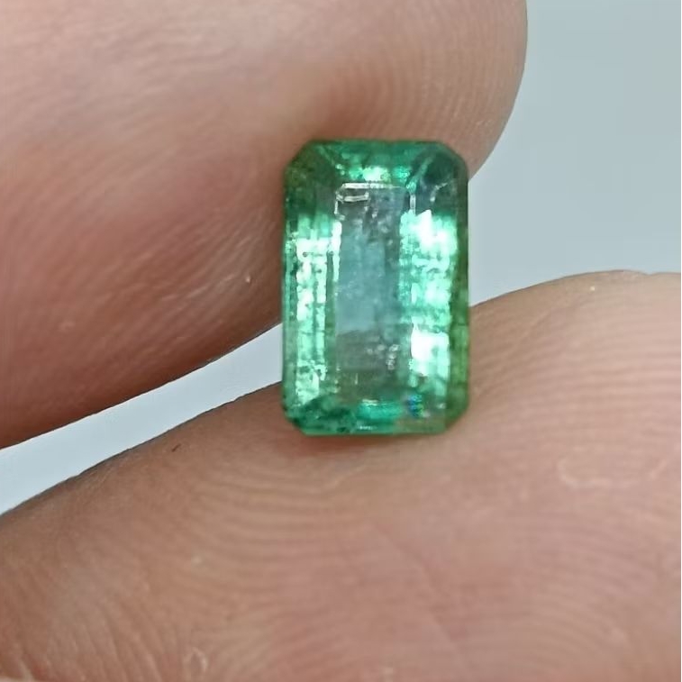 Natural Emerald Beryl Zambia Top Luster-Kristal 1,64ct memo MRI Zamrud Minor