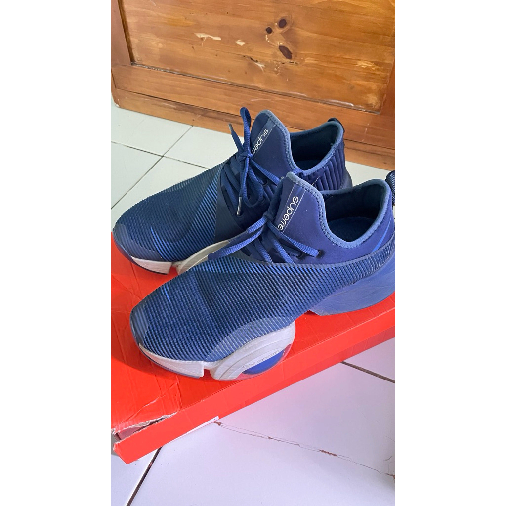 sepatu nike air zoom superrep