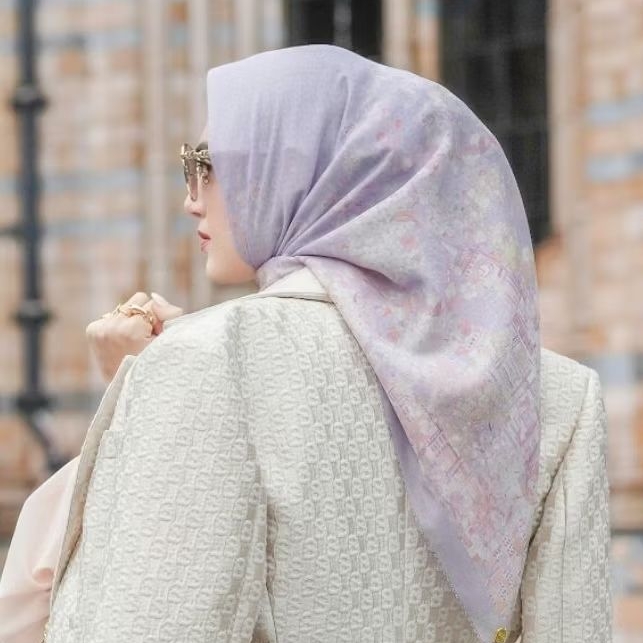 British 2 Stamp Buttonscarves