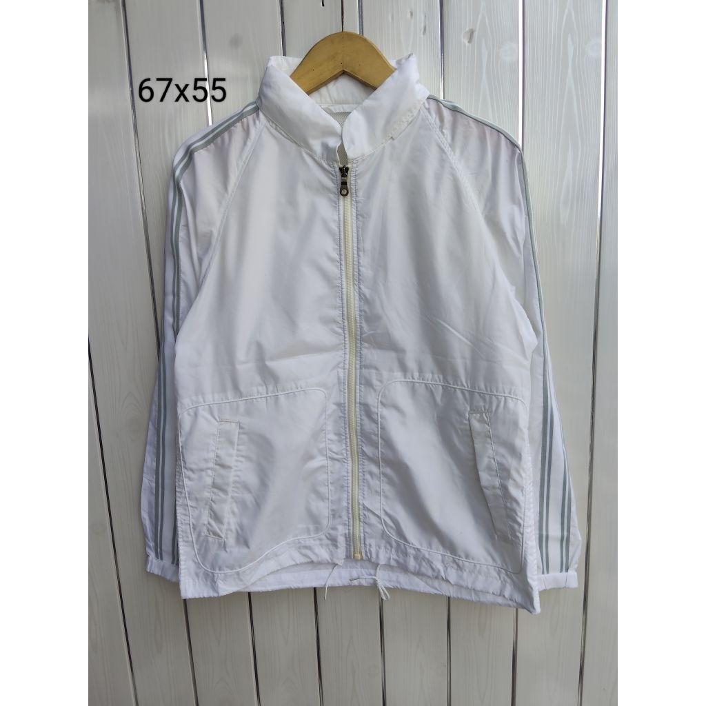 jaket running UNIQLO