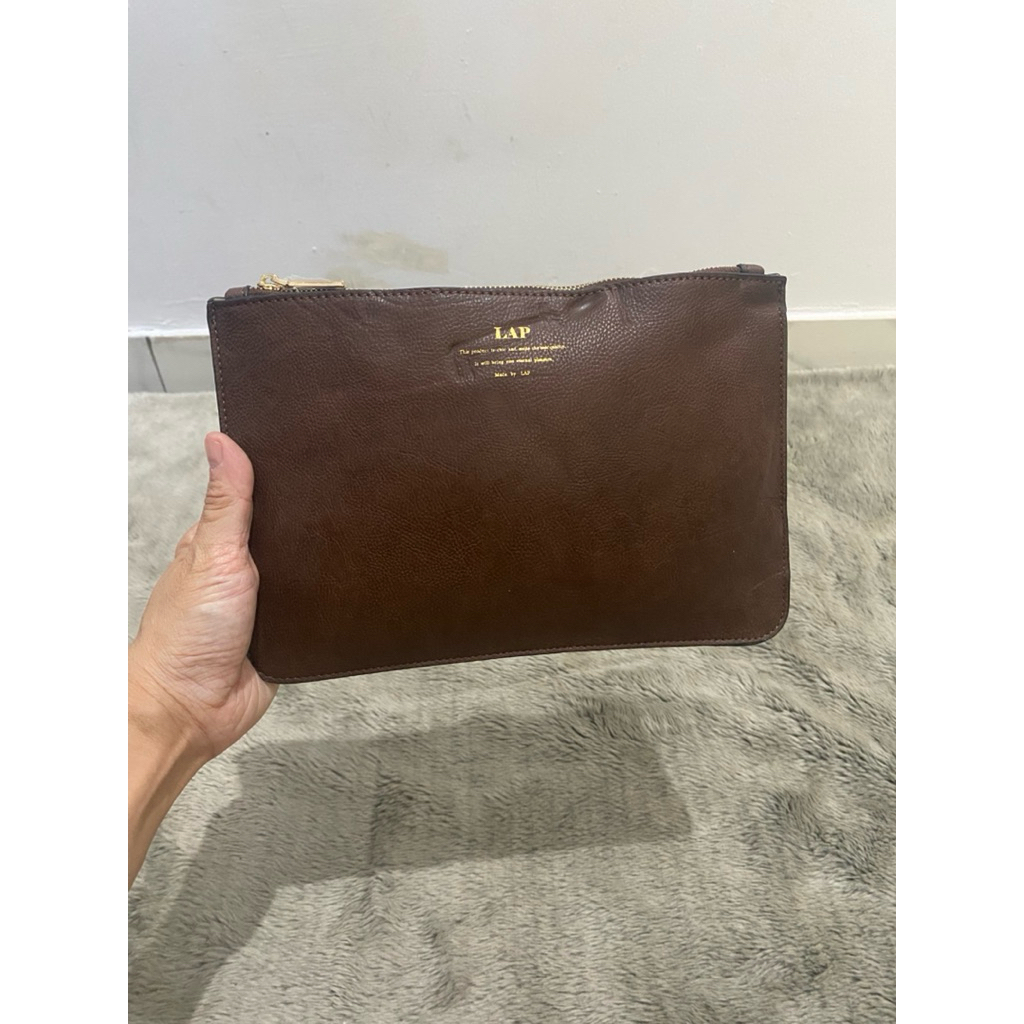 clutch coklat unisex kulit asli dr lap preloved