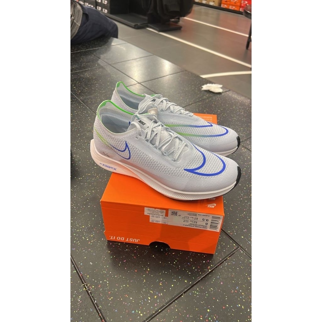 READY ZOOMX streakfly 41 44