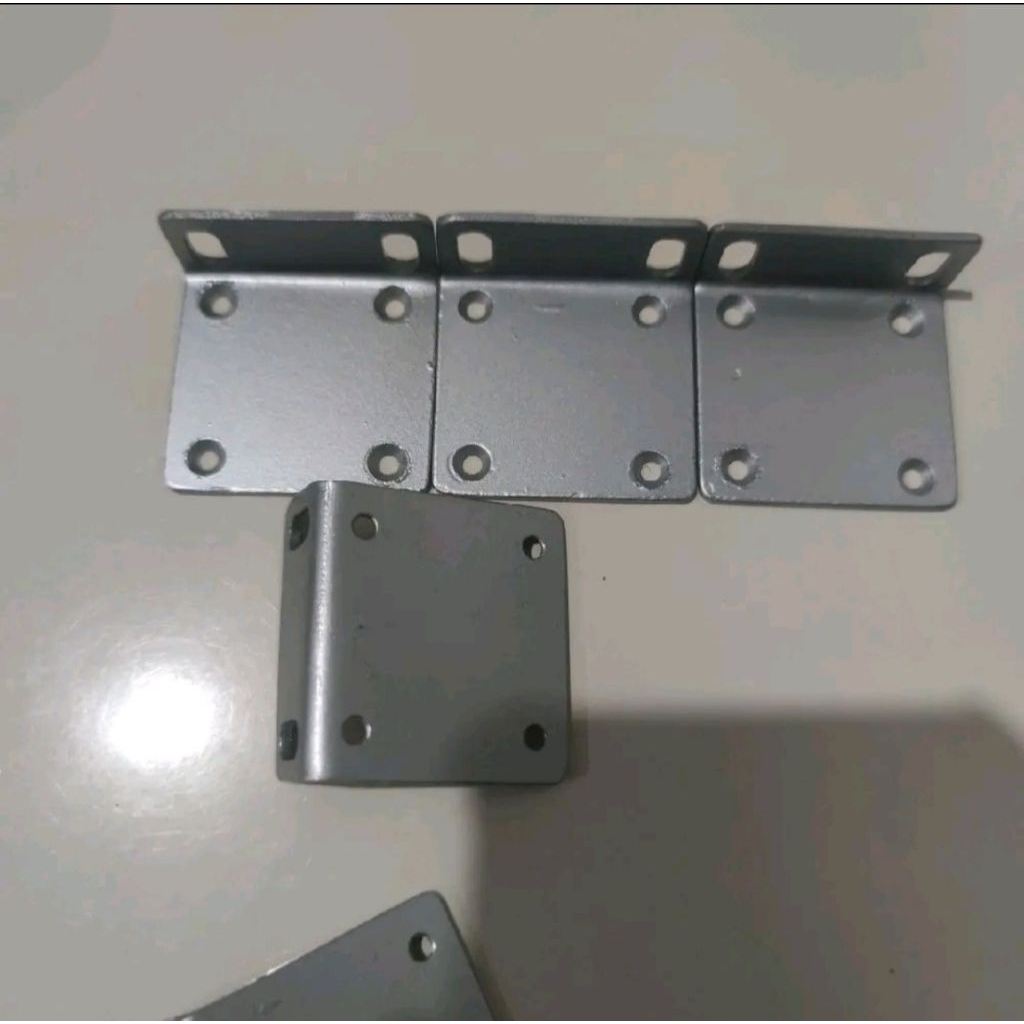 BRACKET BESI MIKROTIK BRAKET SIKU RACK MOUNT RAK MOUNT RB100 RB 1200 RB1100RB1100ahx2/rb1100ahx4/rb1