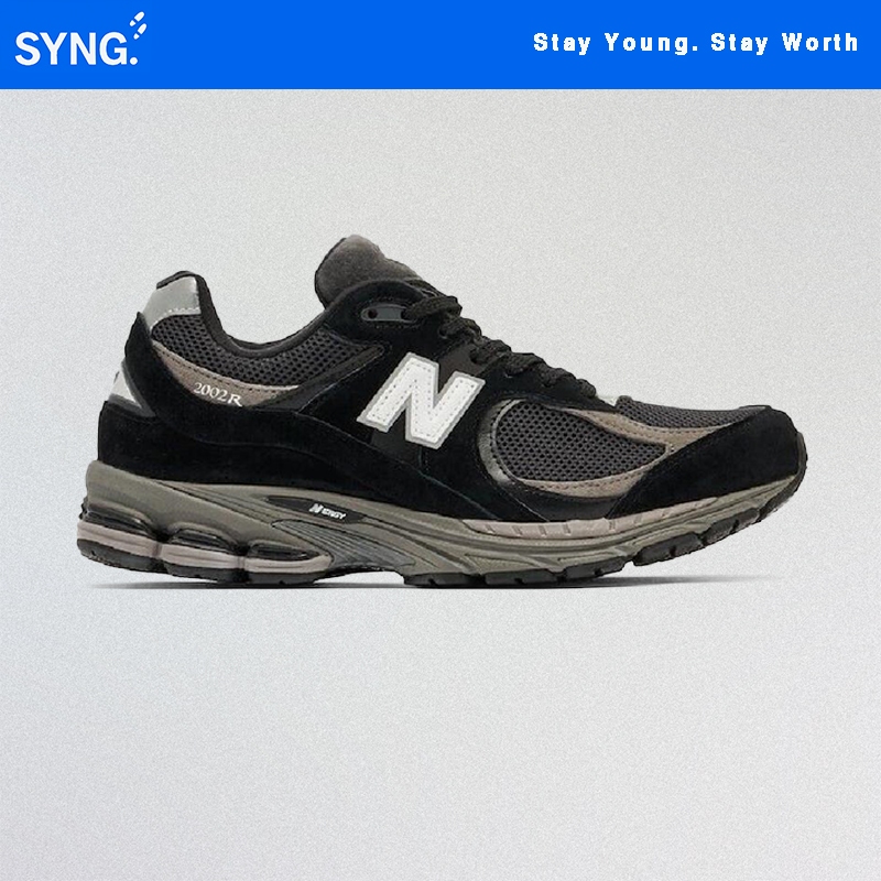 Sepatu Unisex 2002R Black Grey