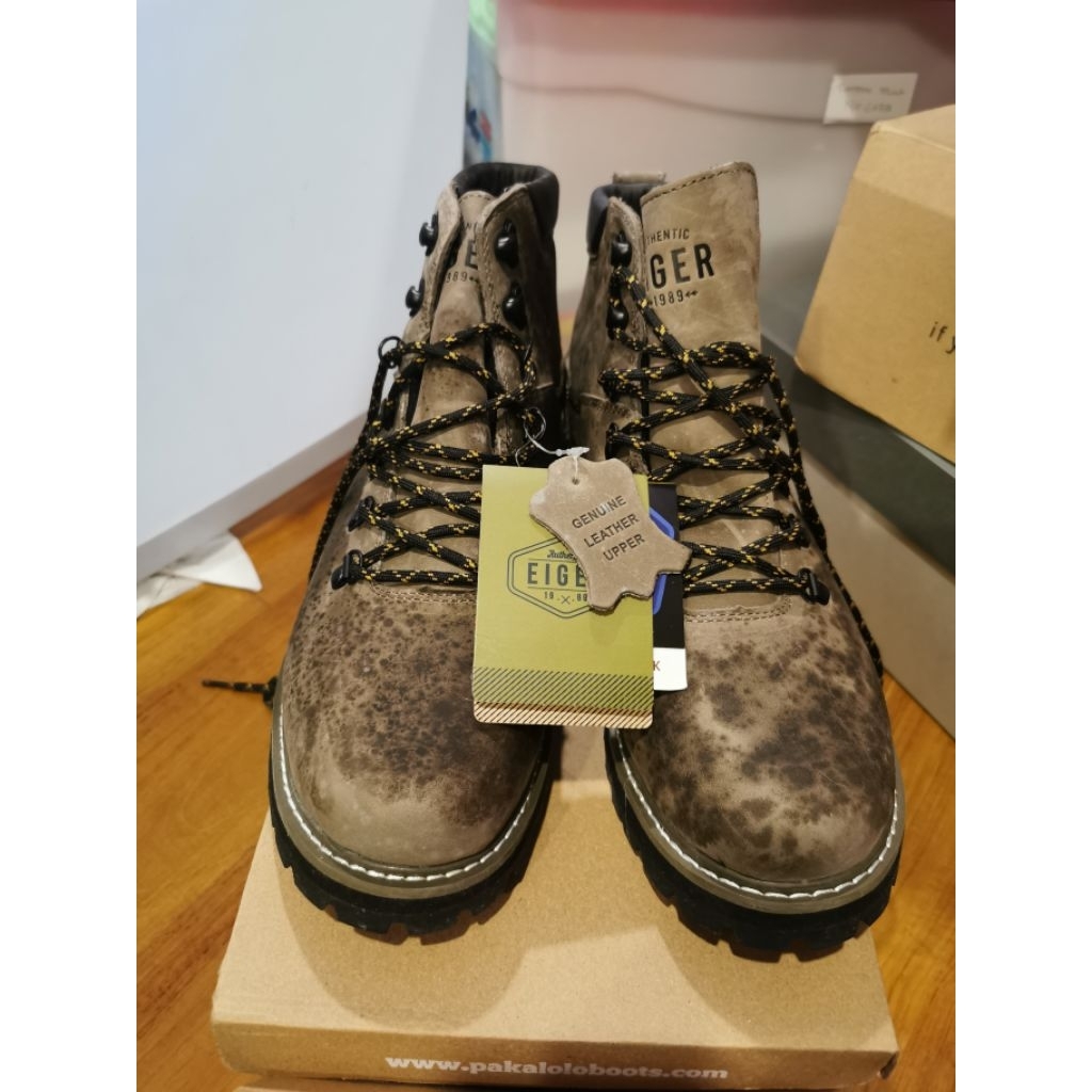 sepatu gunung eiger original size 43