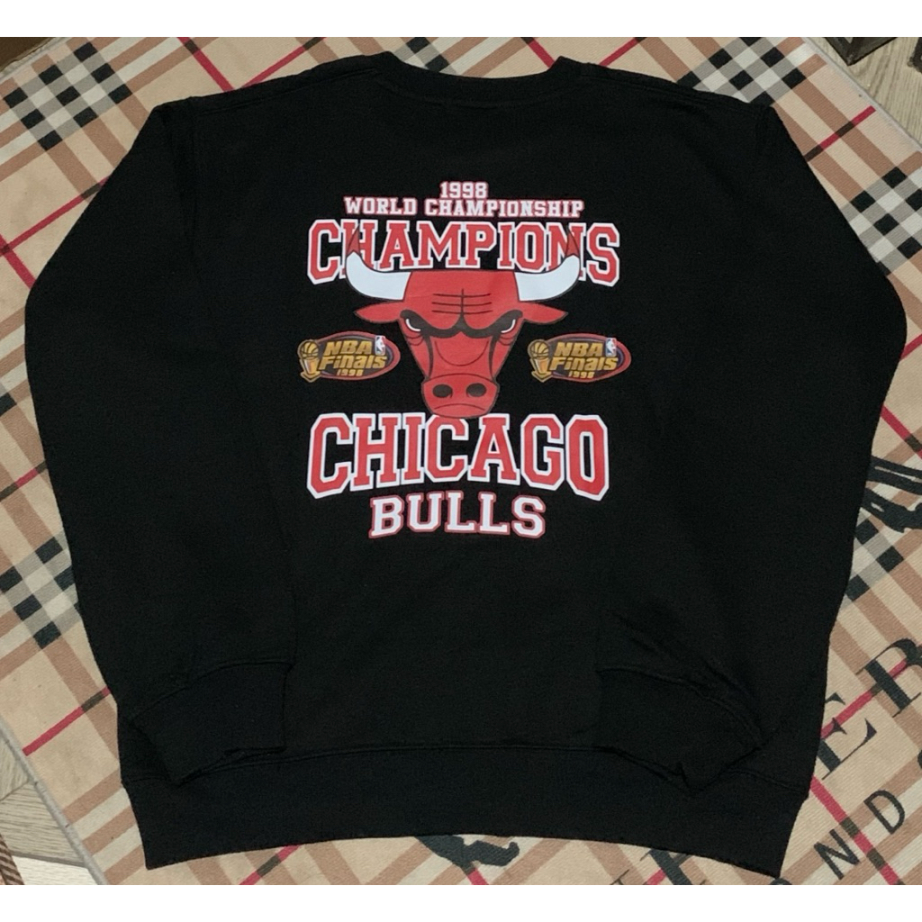 crewneck cn big logo banteng chicago bulls nba