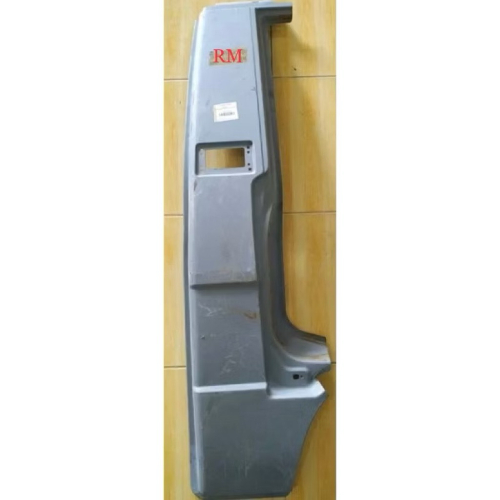 panel plat pilar L300 belakang luar kanan orisinil KTB MB137916