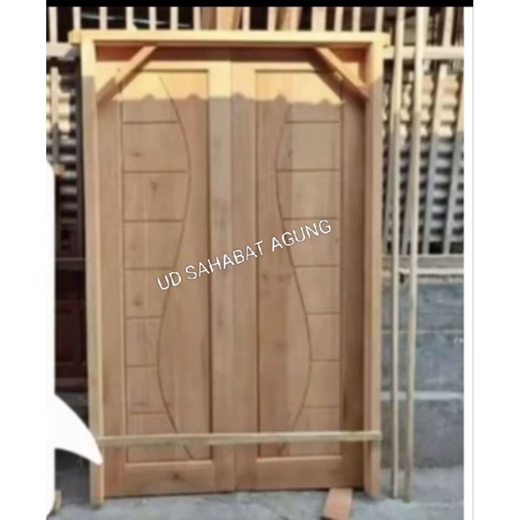 DAUN PINTU KUPU2 DABEL+KUSEN BAHAN KAYU KAMPER DAN MERANTI FULL OVEN BISA CUSTOM UKURAN DAN MODEL VI