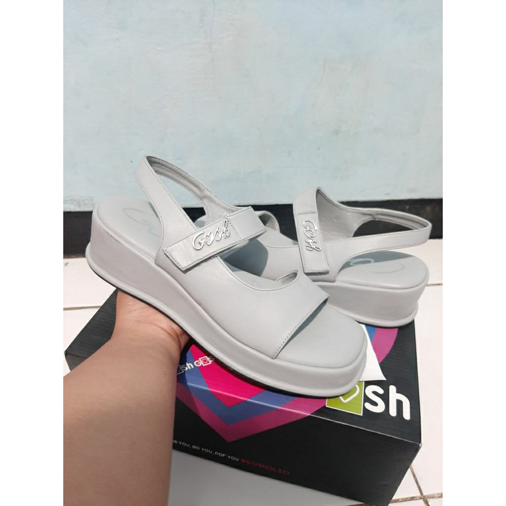 sandal gosh/ sepatu sandal/wedges