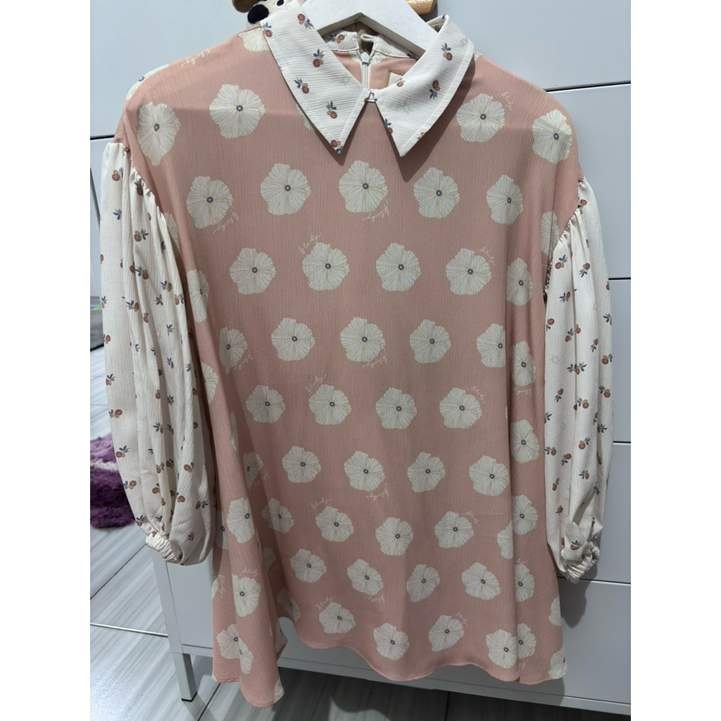 Wearing Klamby Preloved