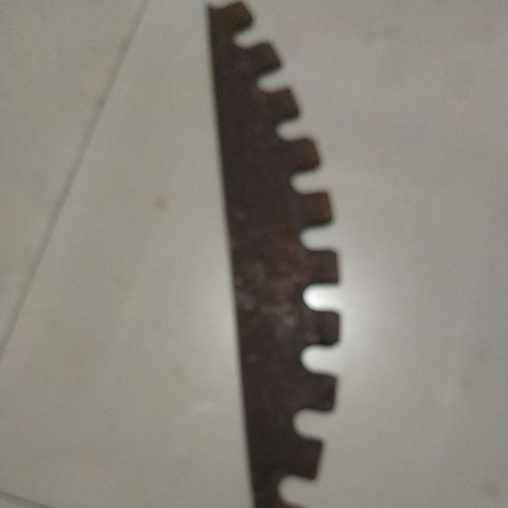 somel batu gergaji batu potongan pinggir panjang keseluruhan 38cm