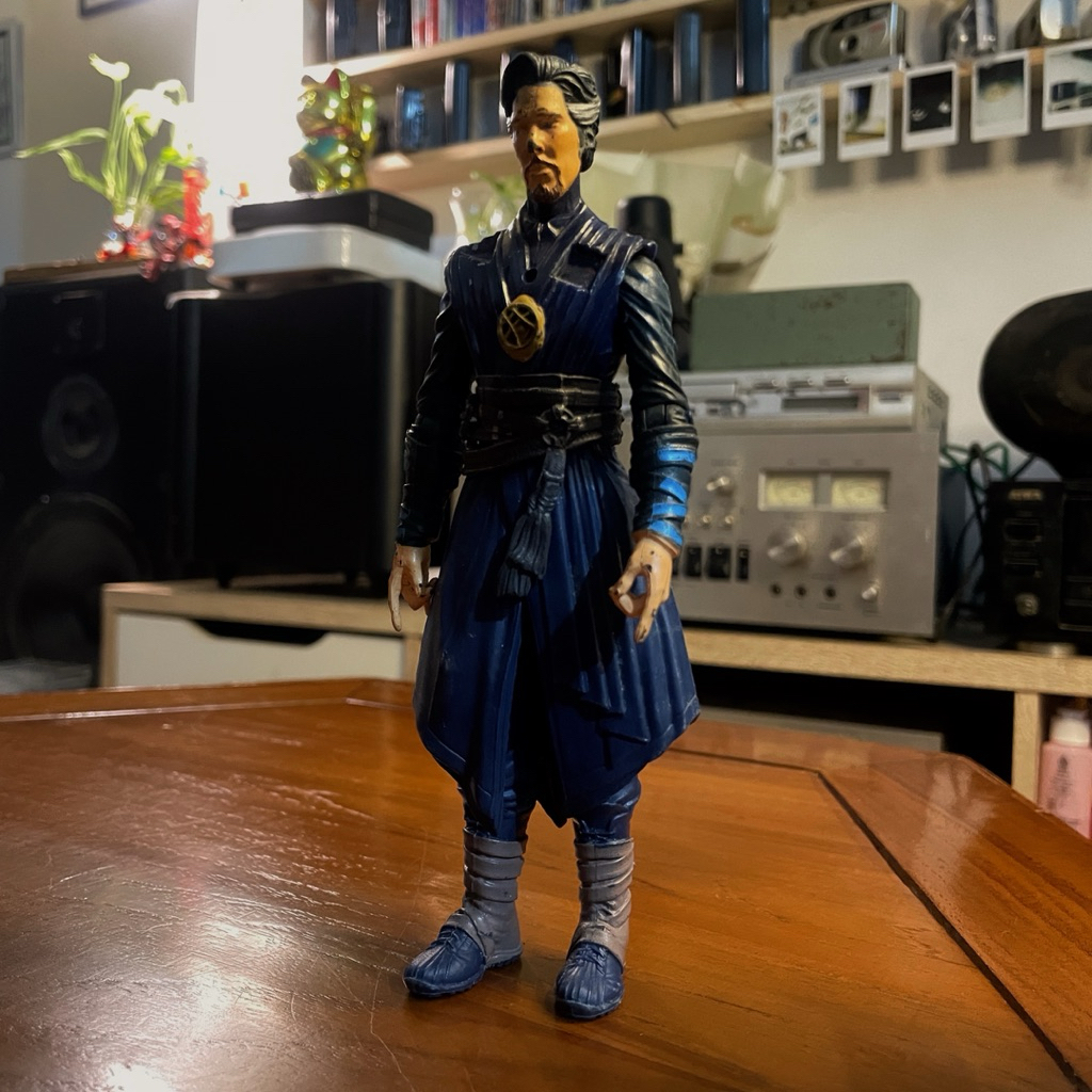 Action Figure Mainan Doctor Strange Marvel