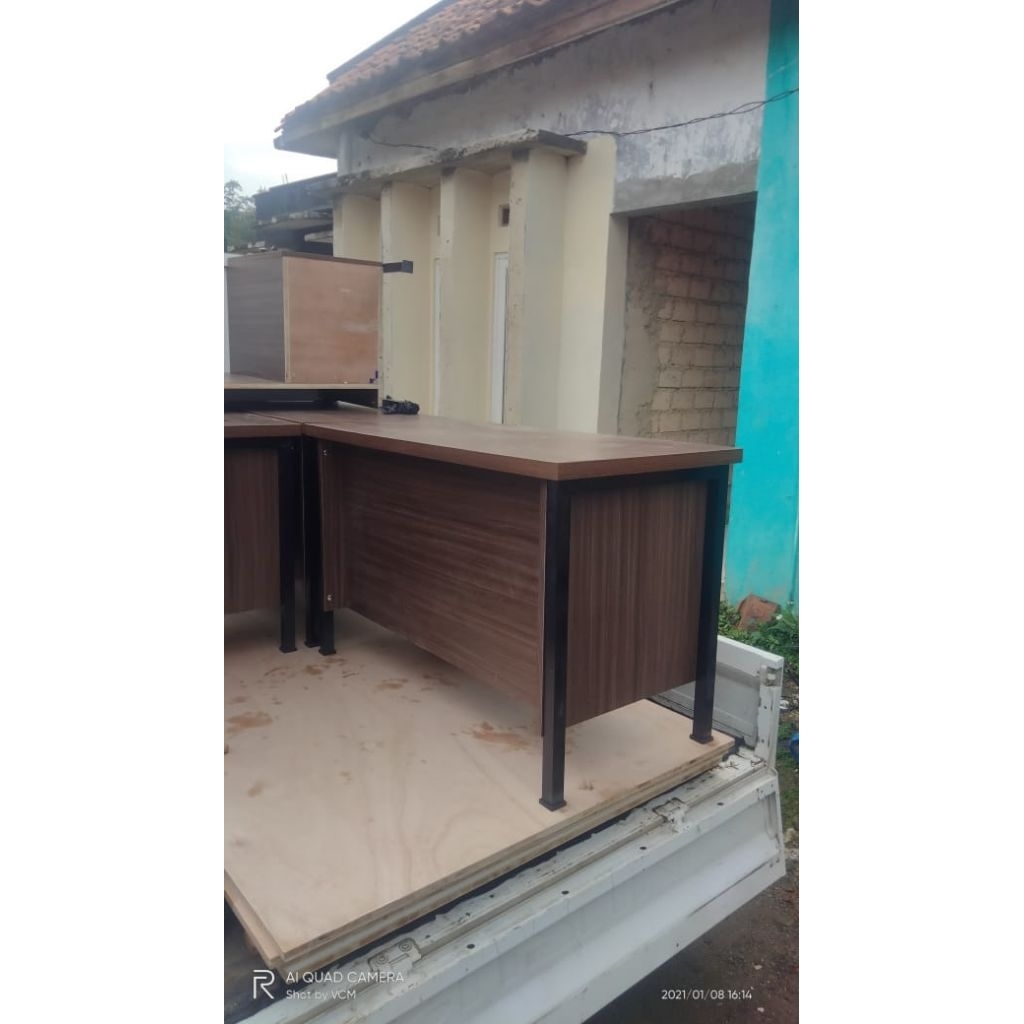 Meja Kursi Sekolah Tipe Titanium