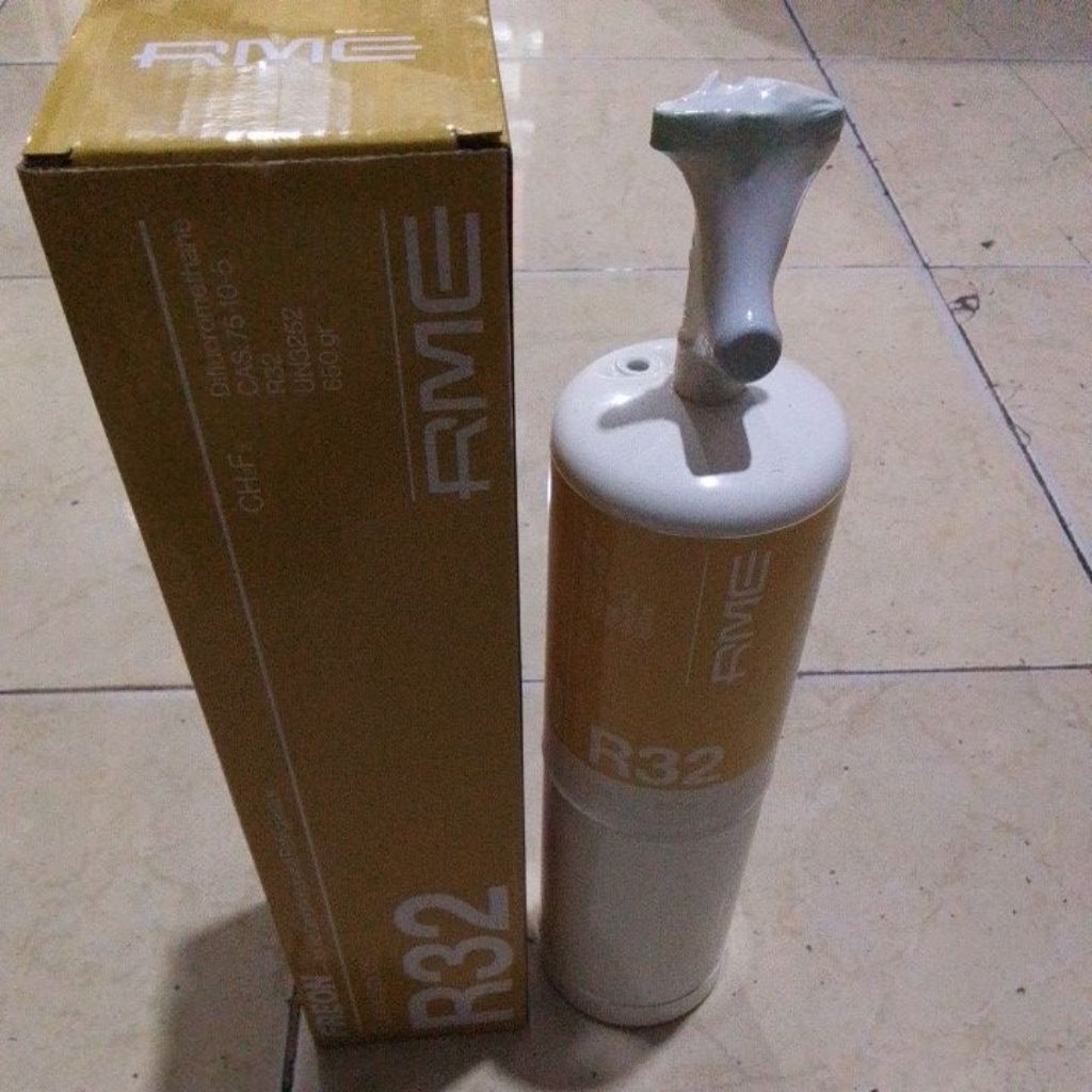 Freon ac R32 original/freon R32 kaleng