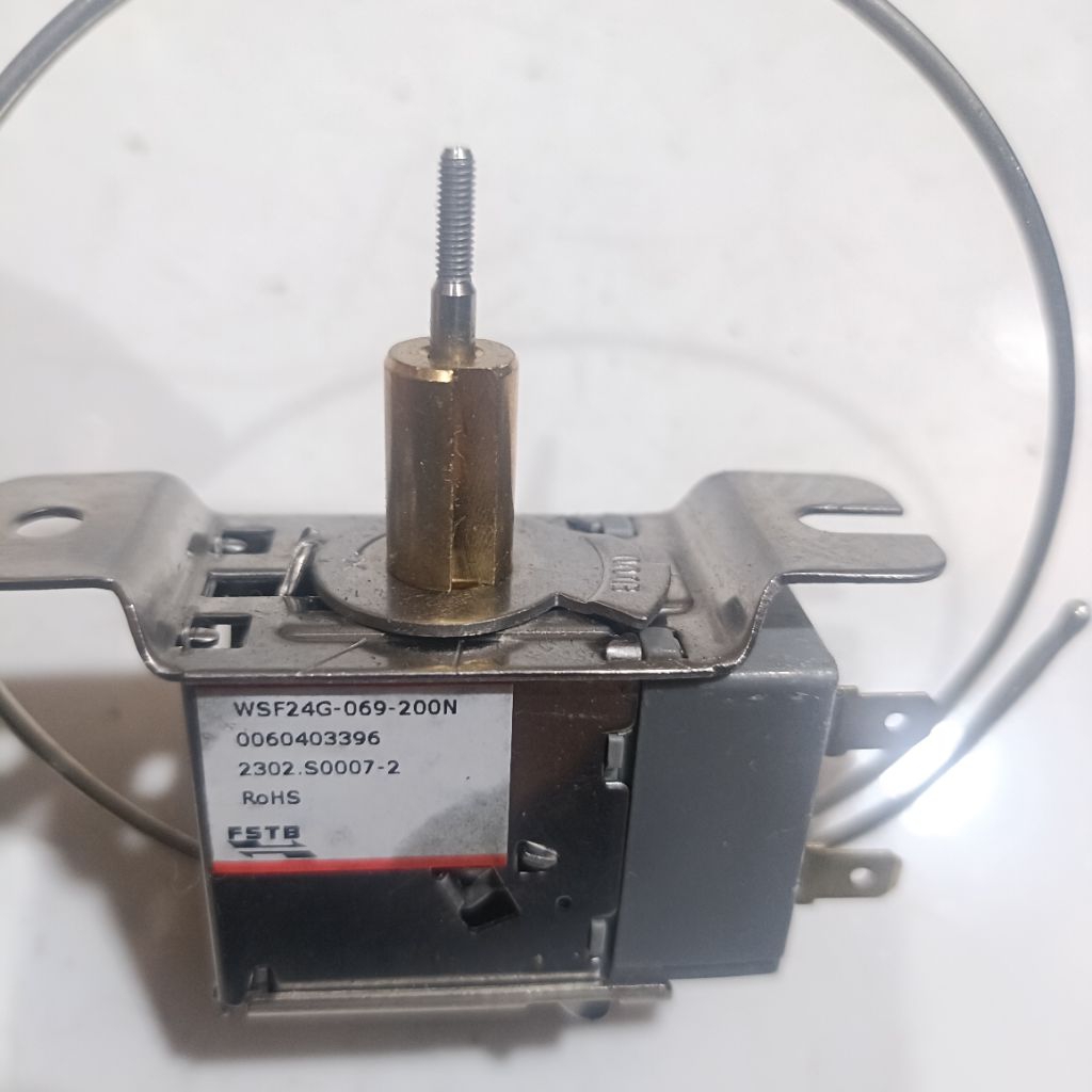 ThErmostat kulkas Sanyo Aqua original