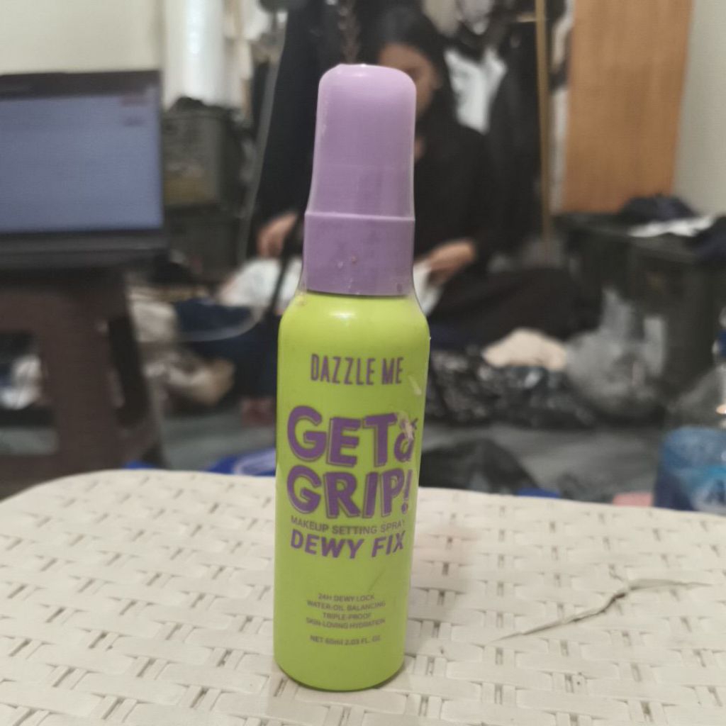 Dazzle Me Makeup Setting spray