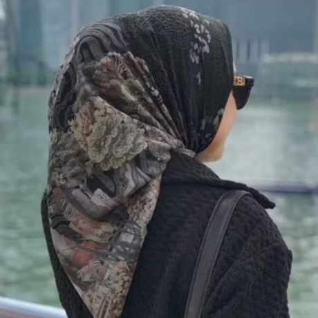 New ButtonScarves Singapore 2 Voile Square - Raven - Size XL