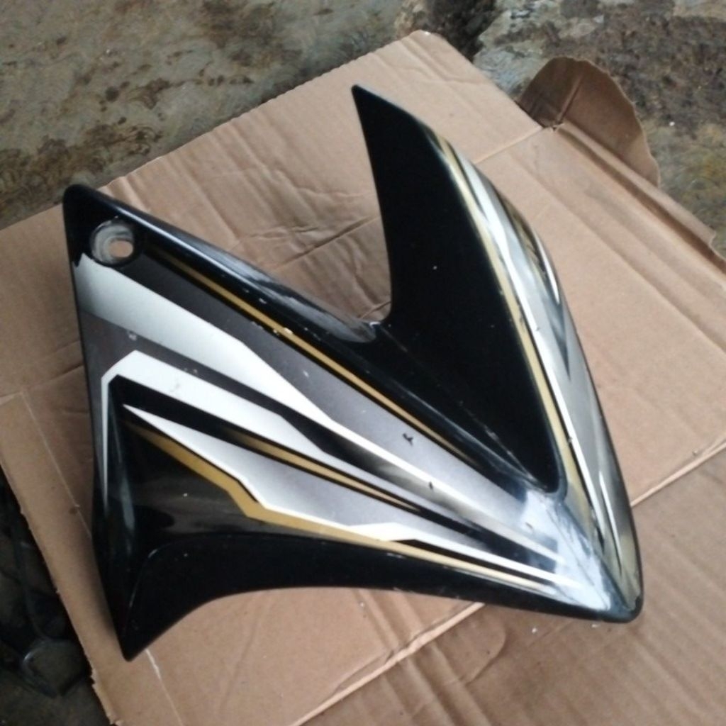 COVER TANGKI VIXION OLD KANAN ORIGINAL BEKAS