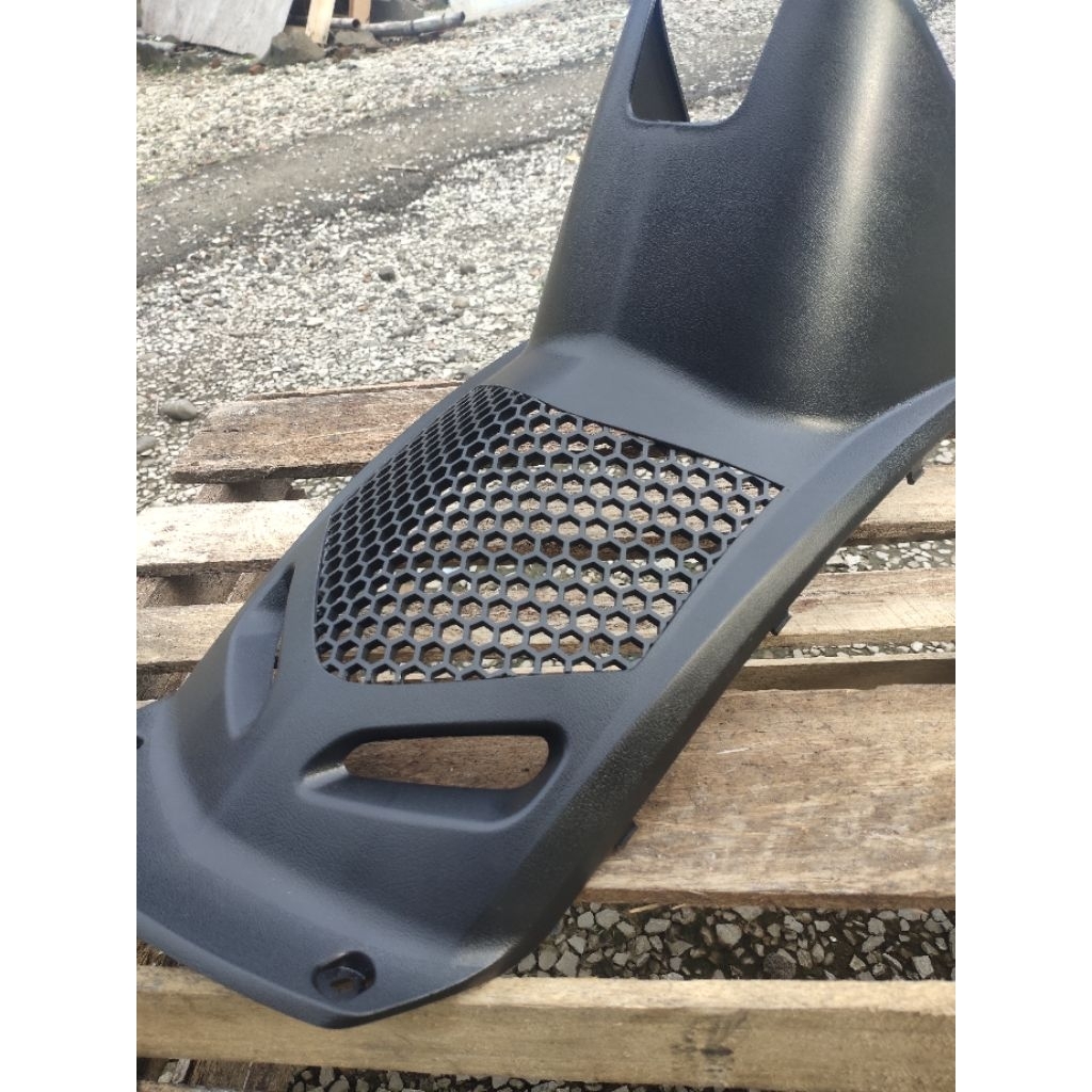 Cover dek mesin mio sporty custom hexagonal