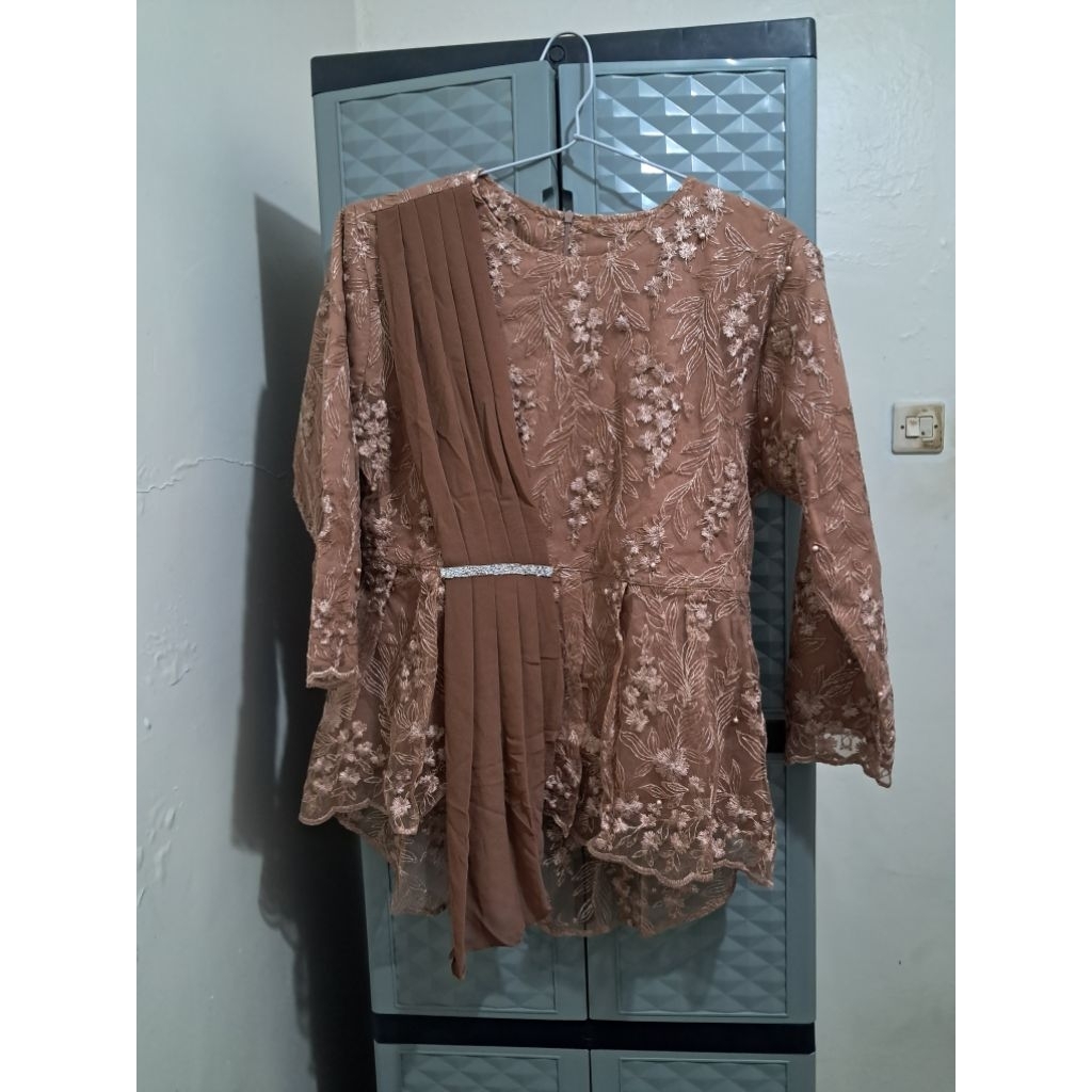 [Preloved] Kebaya Wisuda/Lamaran