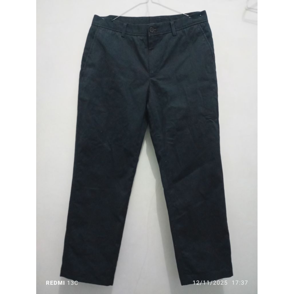 preloved celana panjang chino pria hitam tngt