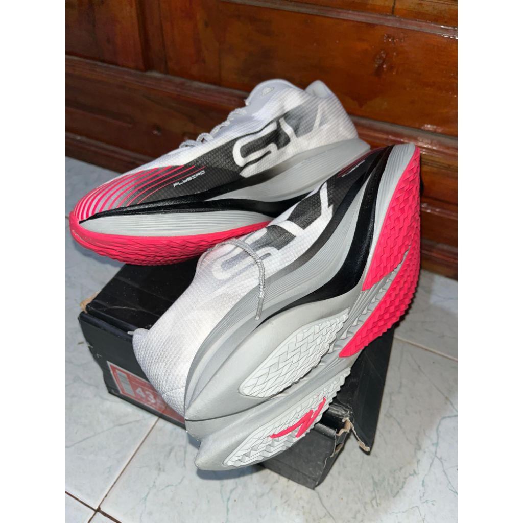 sepatu running FLYBIRD SPECS ORI baru