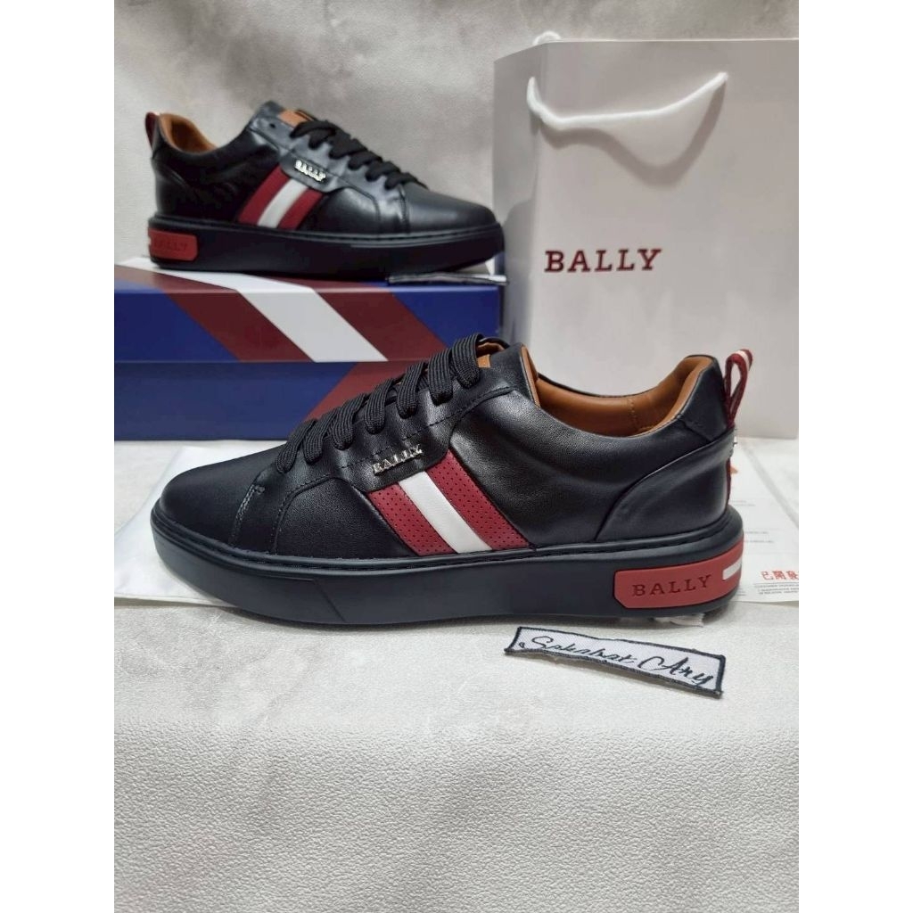 Sepatu Sneaker Bally