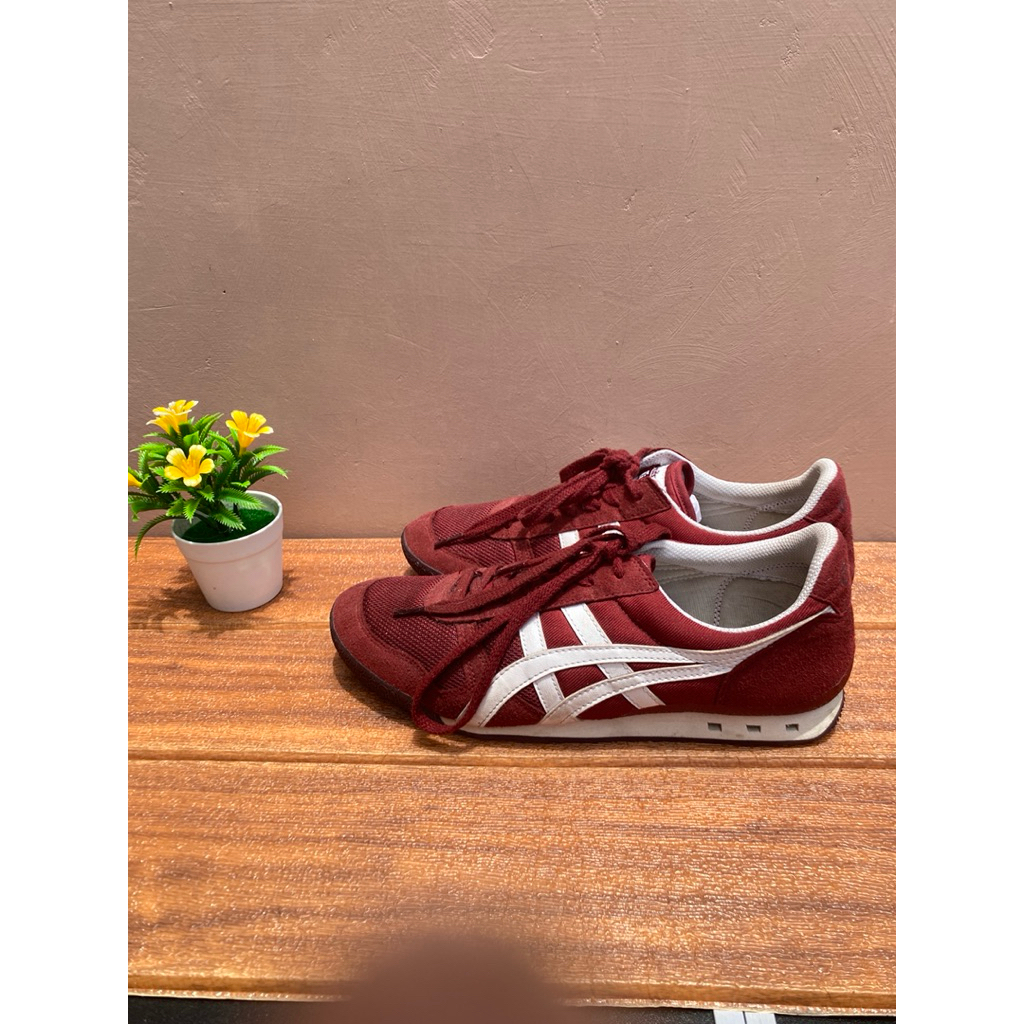 Onitsuka Tiger Ultimate81  Red White Colourway