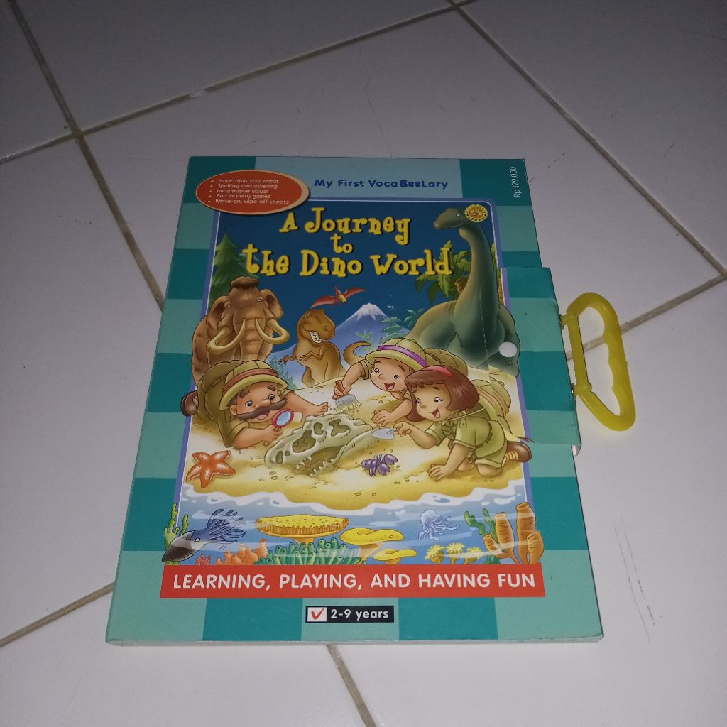 buku edukasi anak 2-9 tahun my fisrt vocabeelary " a journey to the Dino world "