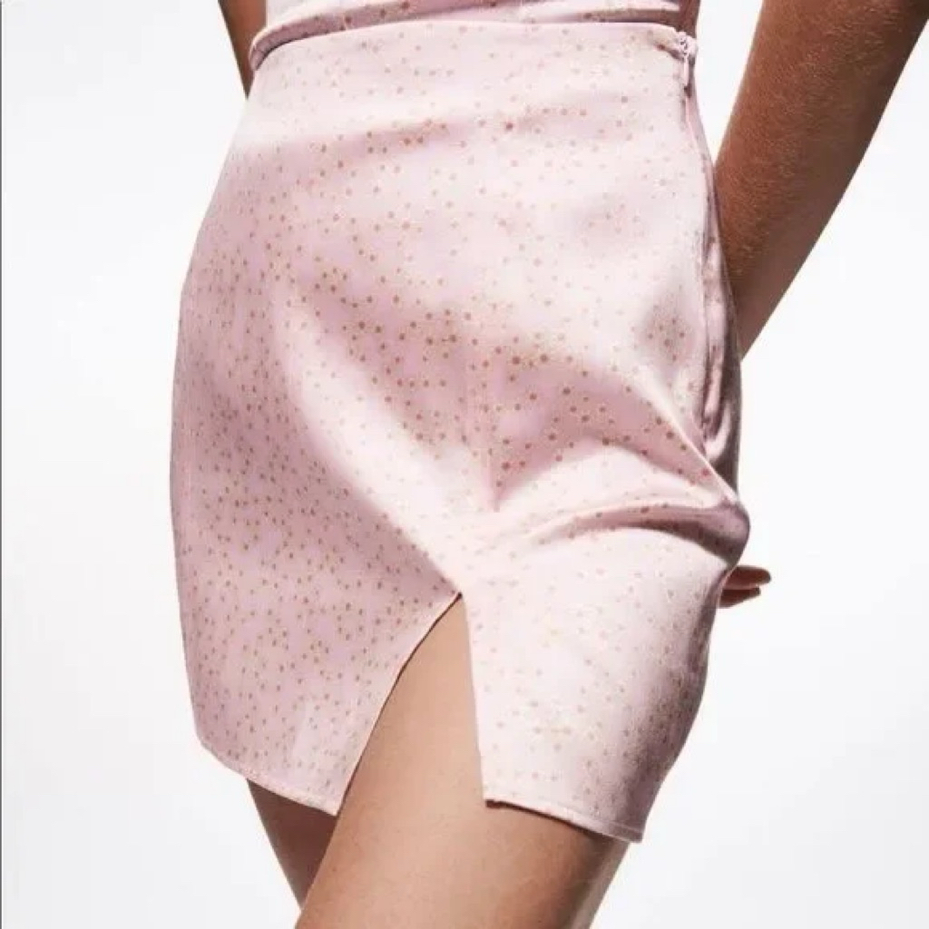 ZARA SATIN MINI SKIRT UKURAN M