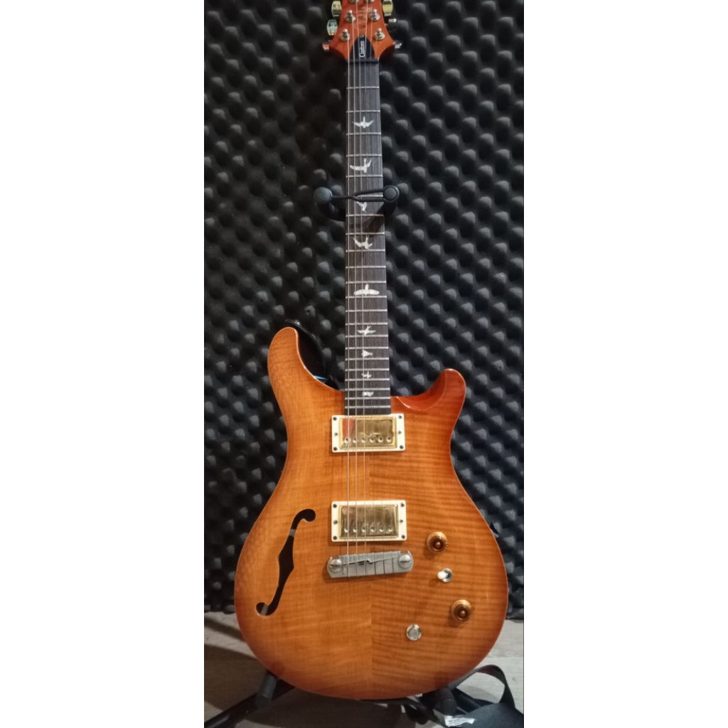 PRS SE custom 22 semi hollow  MIK upgrade pickup Dimarzio kondisi mulus like new