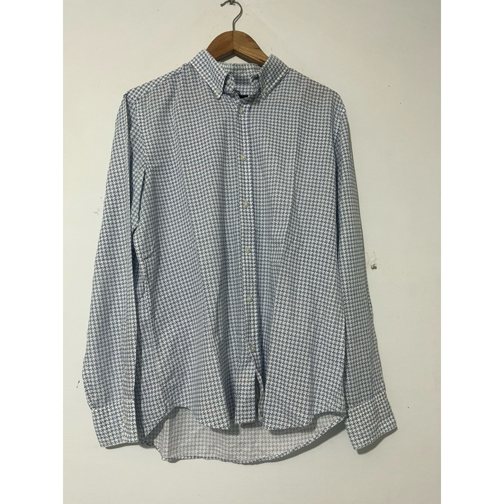 Kemeja Massimo Dutti