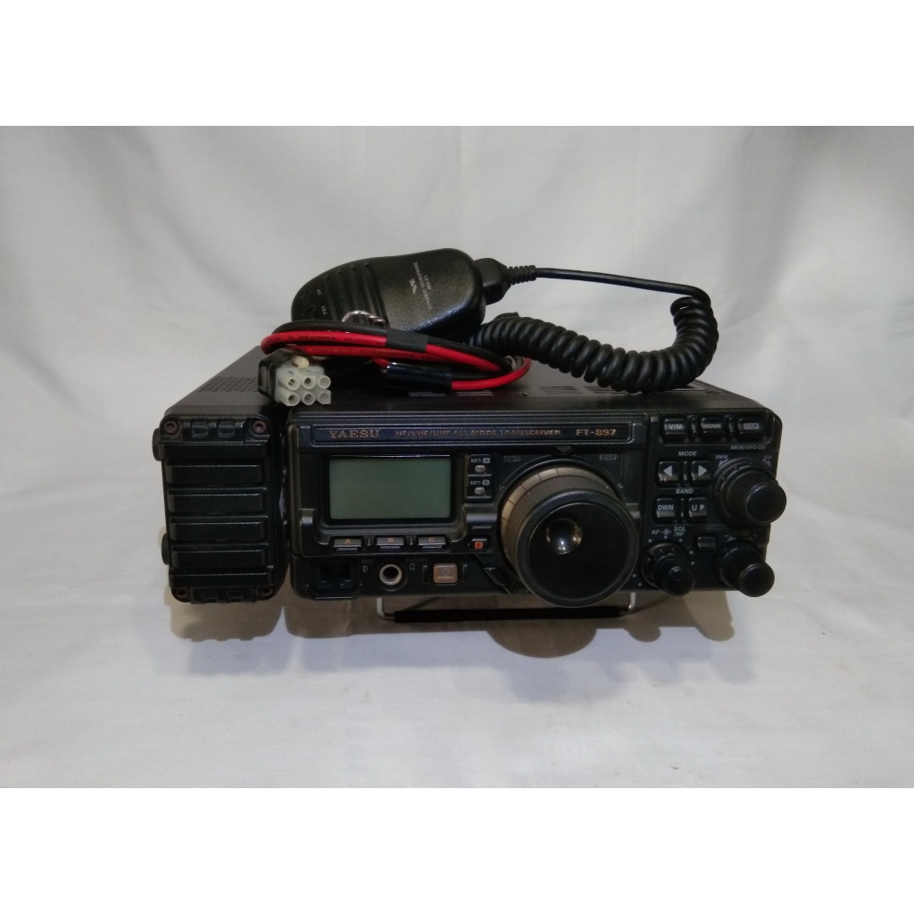 Radio HT Rig Yaesu FT-897 HF/VHF/UHF All Mode Transceiver Ori Japan Full Set