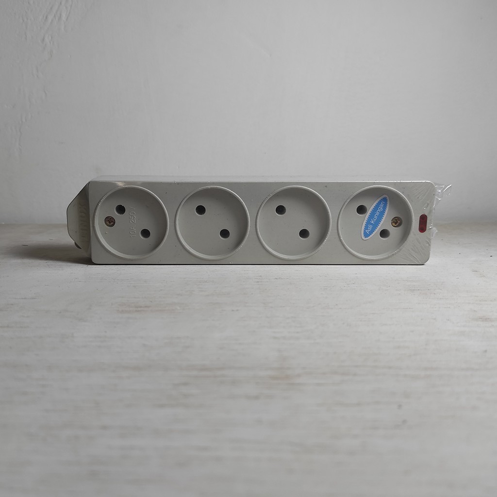 Squair Stop Kontak Gepeng 4 Lubang Murah Linux