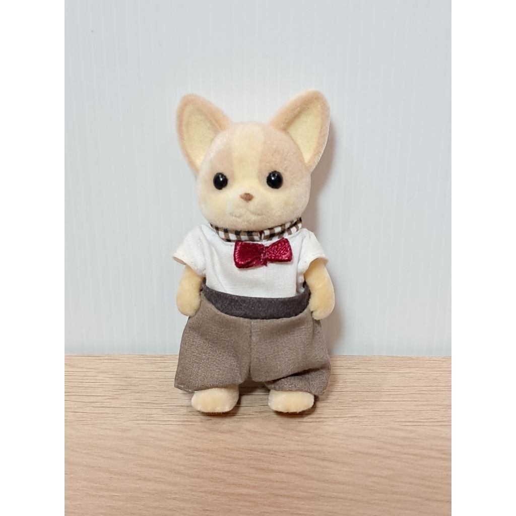 Sylvanian Families - Chihuahua Dog Dad Baju Putih Celana Coklat