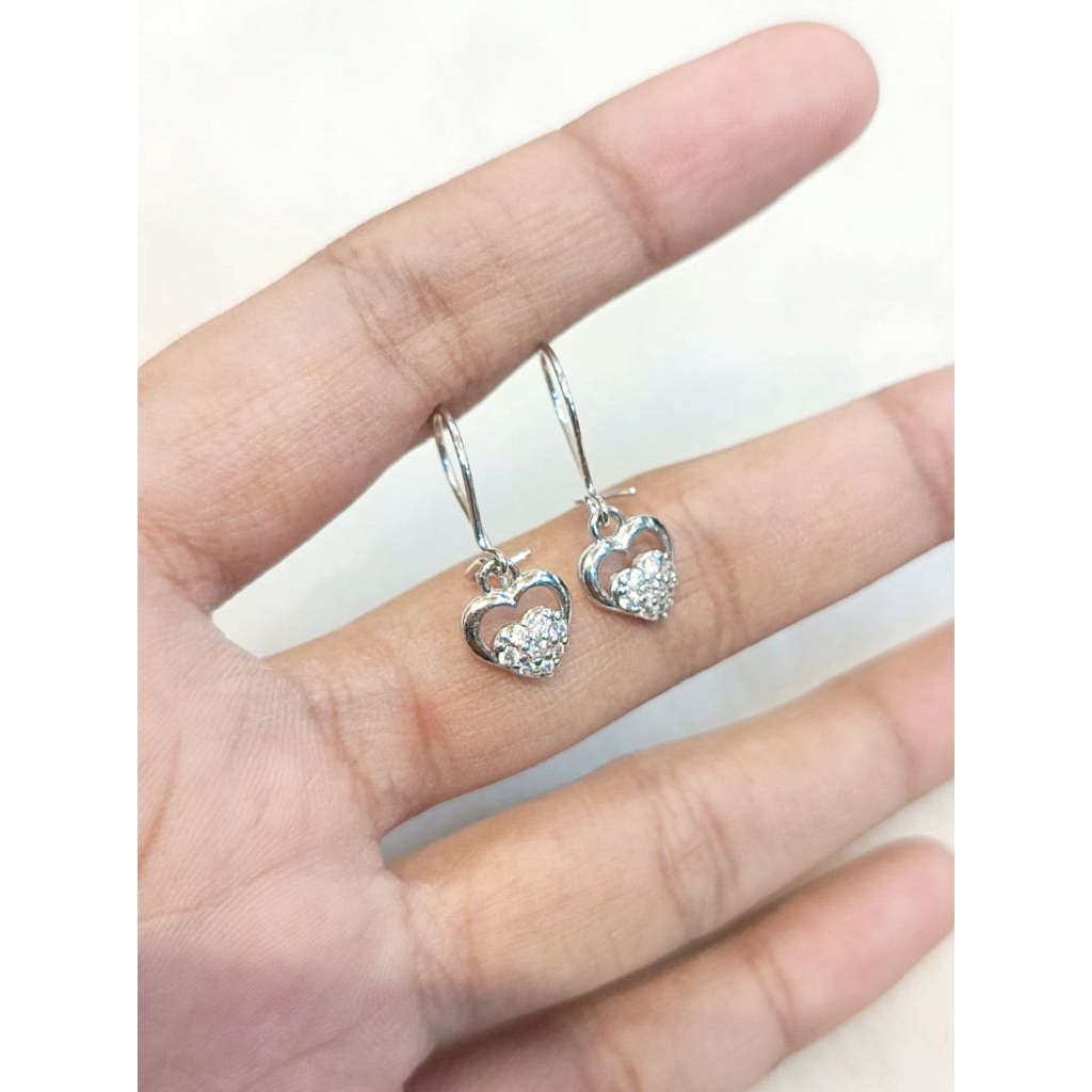 Anting Putih Model Terkini