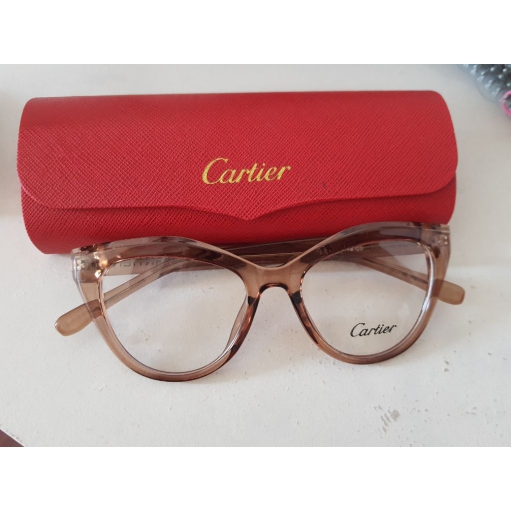 Gagang kacamata Cartier