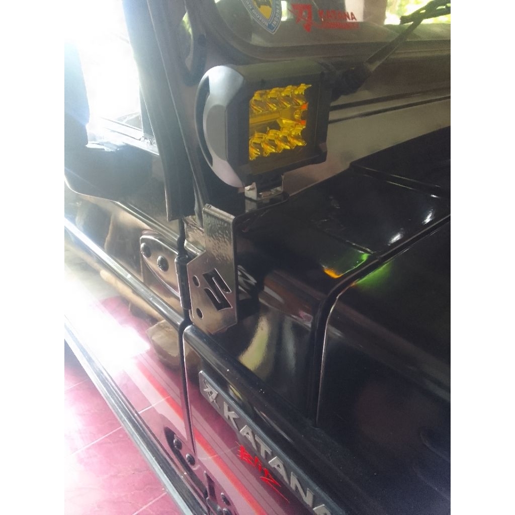 dudukan + lampu LED tembak jimny katana