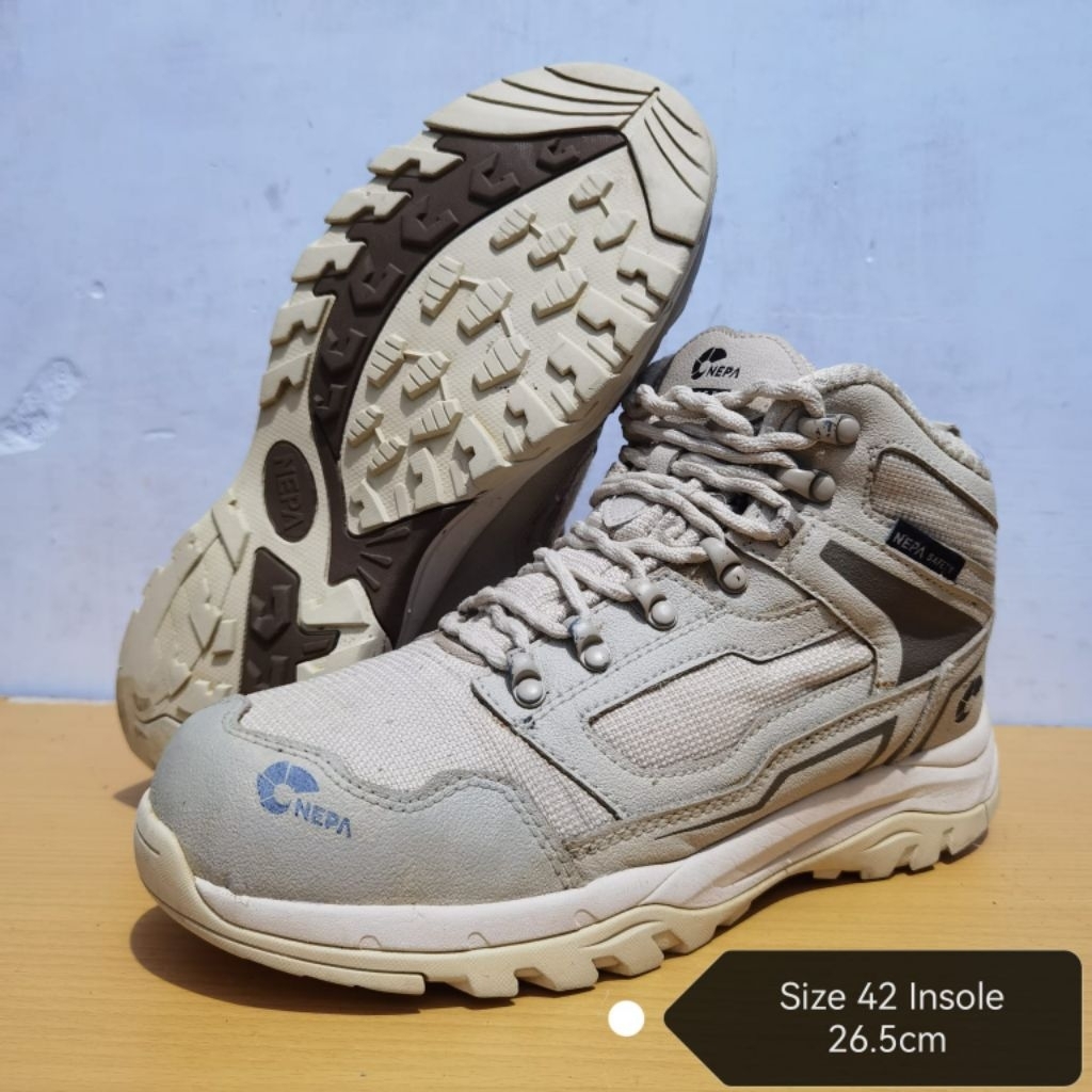 Sepatu Safety NEPA MID 42