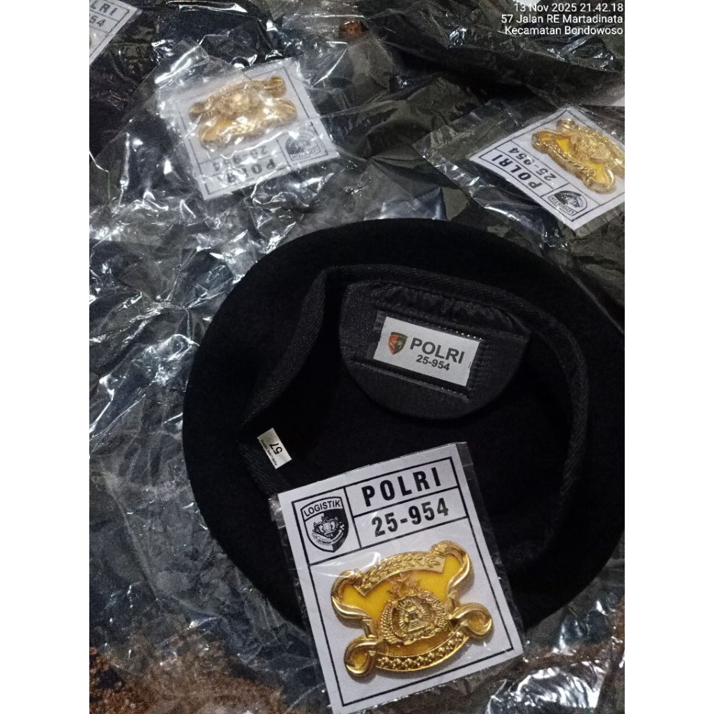 Baret Sabhara Polri + Emblem