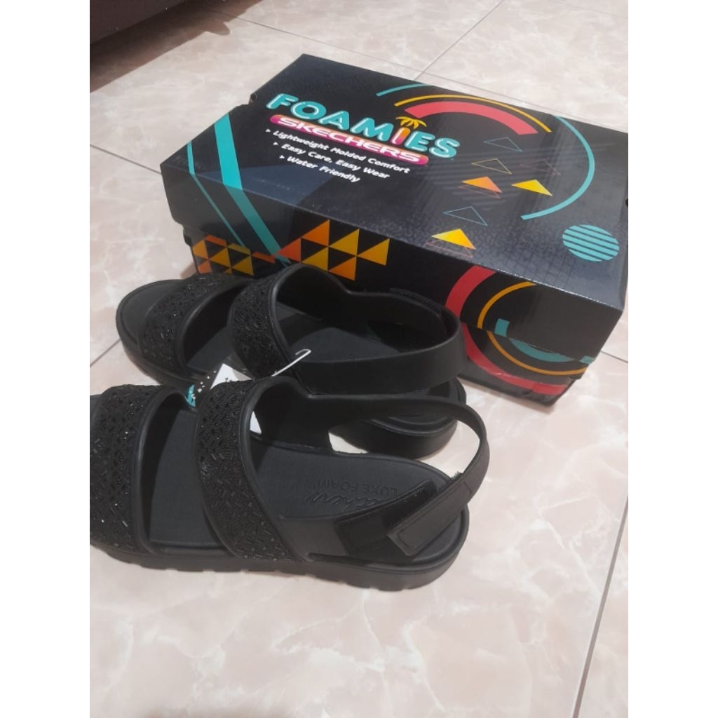 ORI SANDAL SEPATU FOAMIES SKECHERS