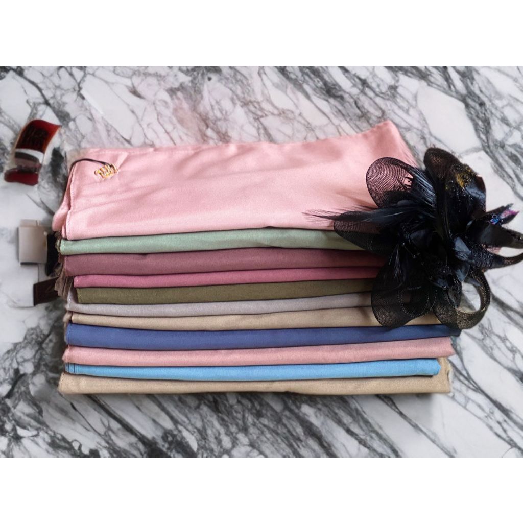 UMAMA HIJAB SEGI EMPAT HIJAB UMAMA_SCARF// BASIC VOAL UMAMA KERUDUNG POLOS JILBAB SEGI EMPAT DAILY (
