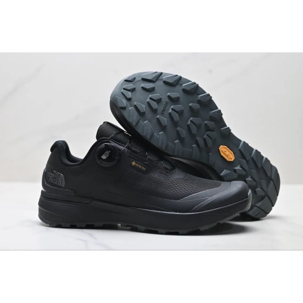 Sepatu Hiking Vectiv Enduris 4 Gore-Tex Black