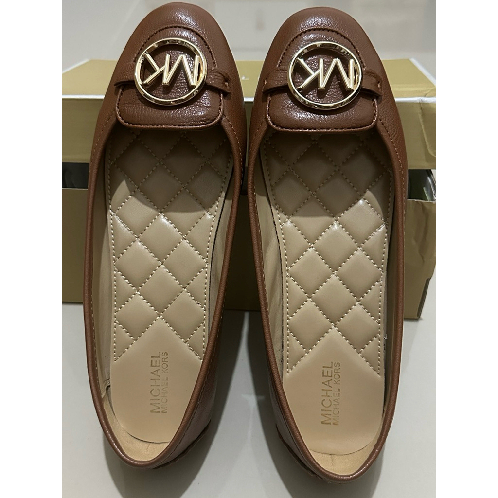 Michael Kors “Lillie Moc” PL