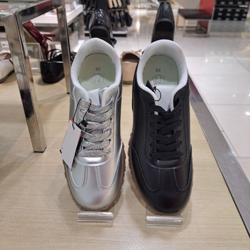 SEPATU SNEAKER WANITA NEVADA 100% ORIGINAL