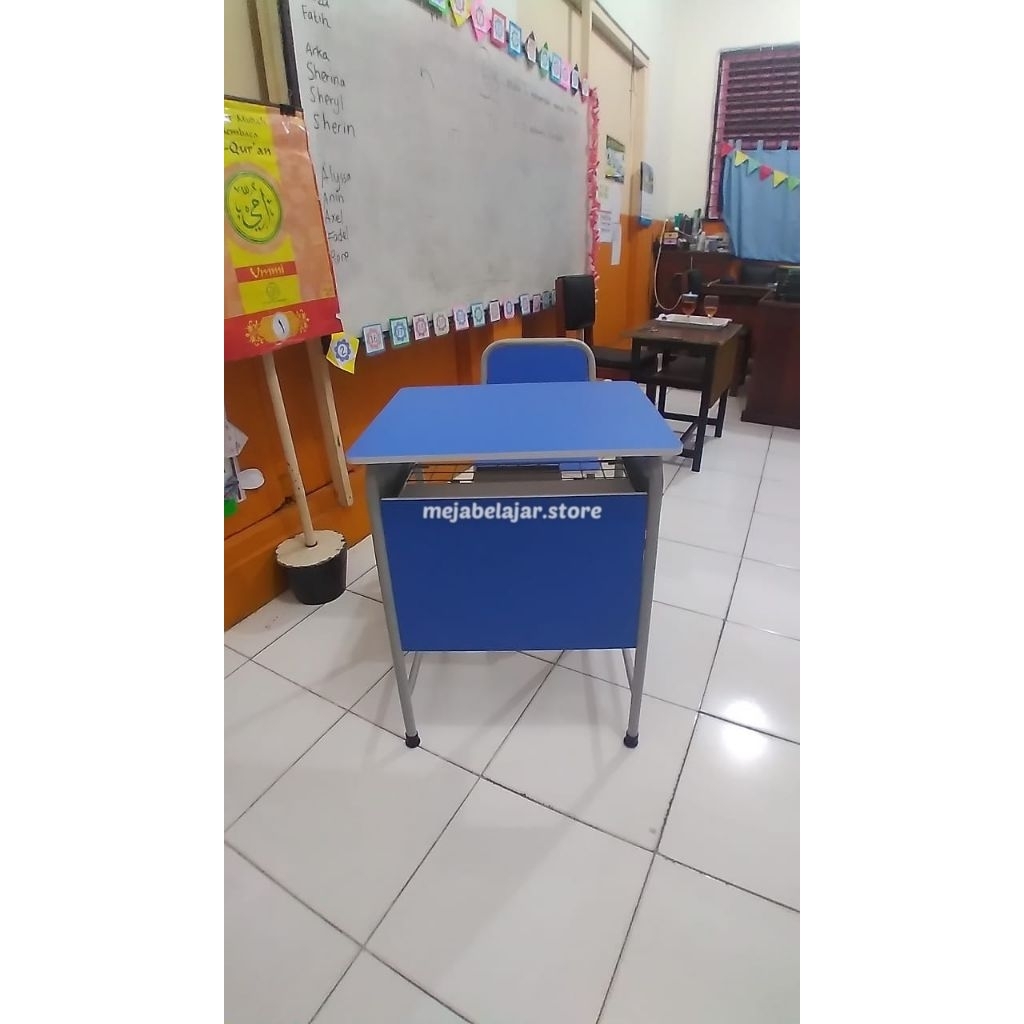 Meja Kursi Sekolah Tipe Titanium