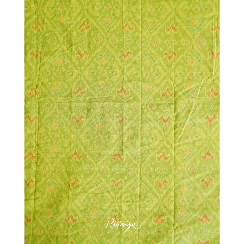 Kain Endek Bali warna Hijau